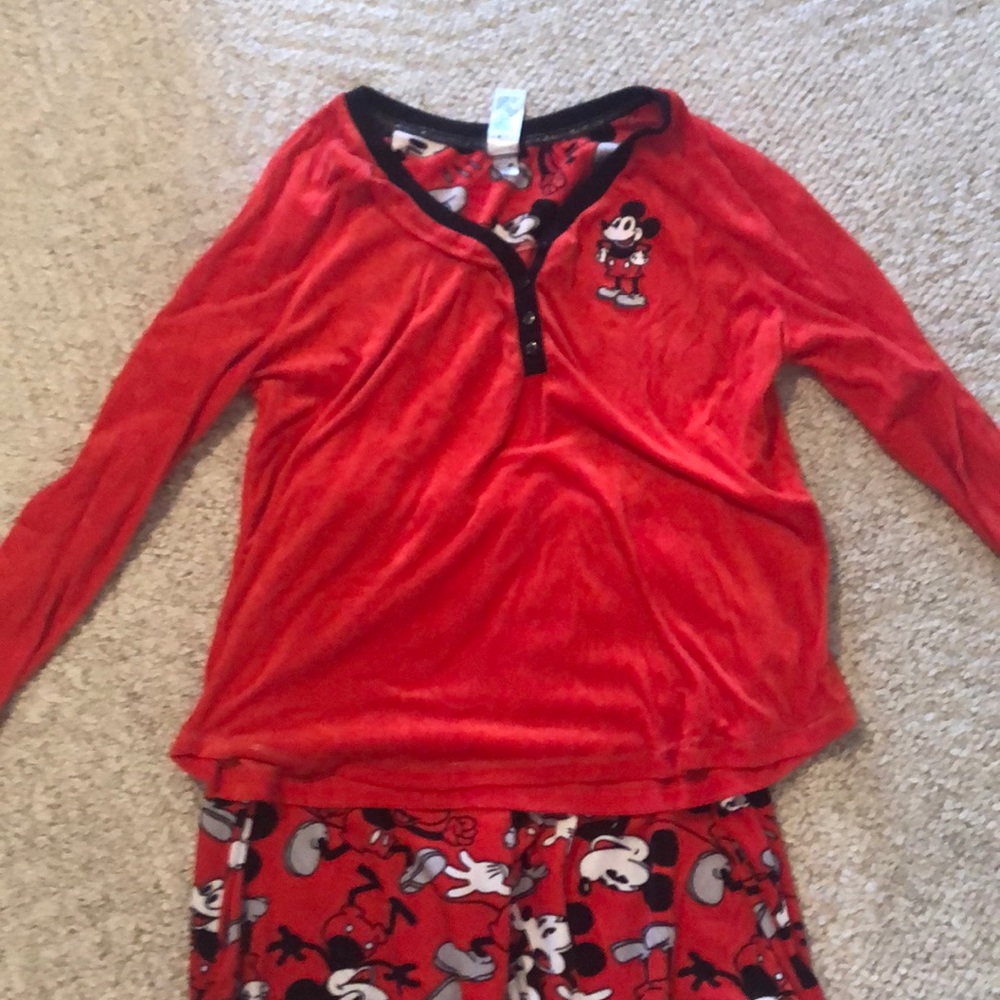 Women’s Disney Mickey Mouse PJ set